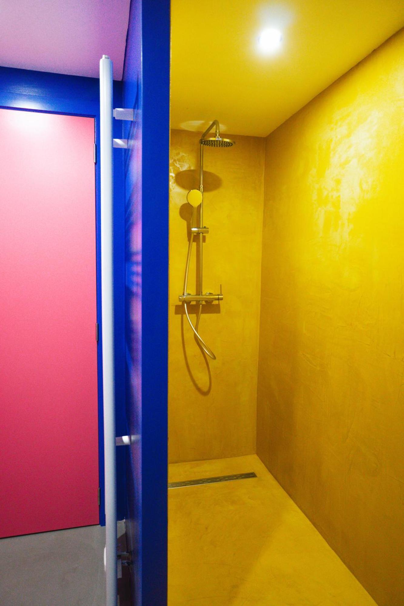 Capsule Boogie-Woogie - Jacuzzi - Sauna - Billard - Jeux - Ecran Geant - Filet Suspendu - Netflix La Louvière Eksteriør billede